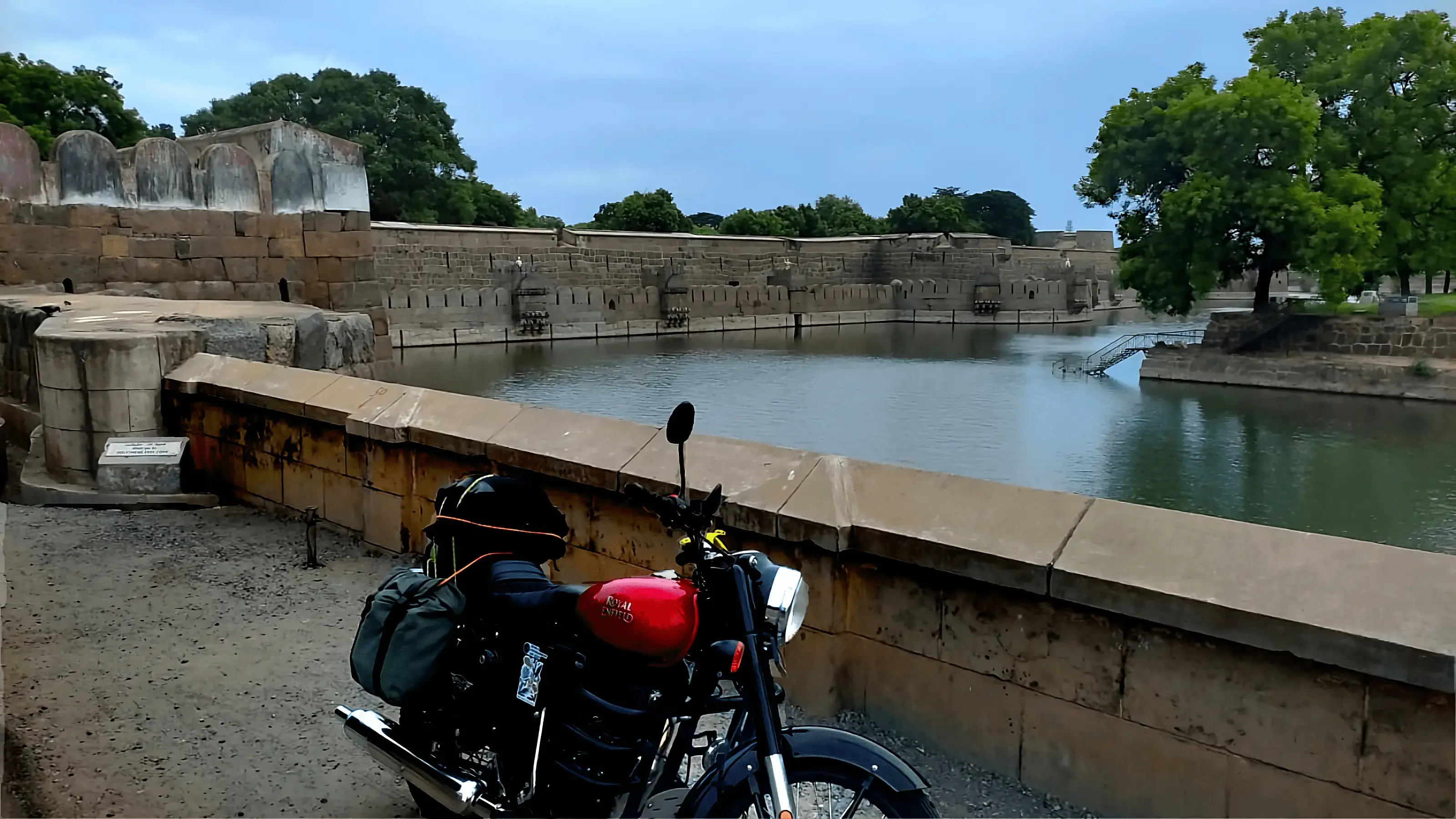 Stopped at Vellore Fort on the way. The first time I'd had the freedom to
            make that kind of stop. It was really weird knowing it was entirely my trip
            and I didn't have anyone to answer to or any plan to keep up.